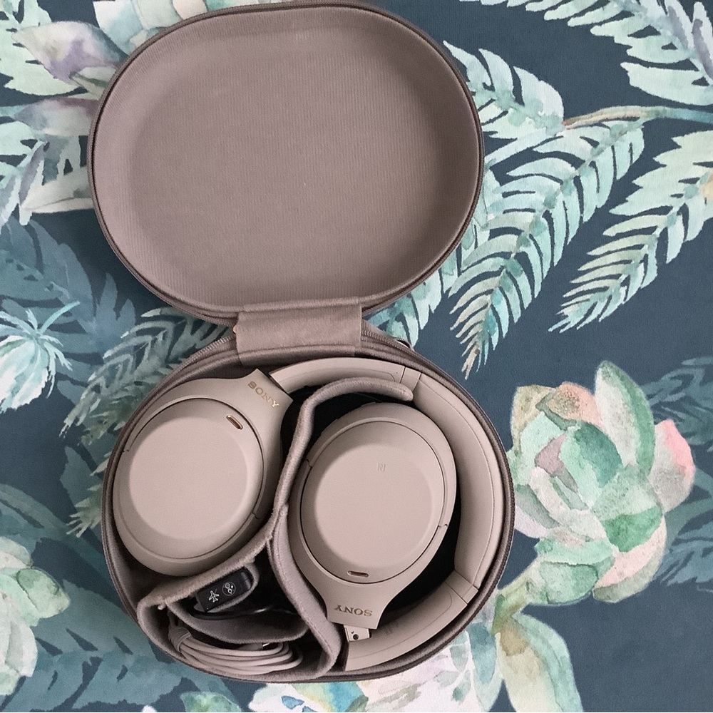 Sony WH-1000XM4 Noise Cancelling Wireless Headphones